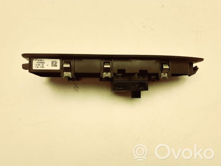 BMW 4 F32 F33 Electric window control switch 9208107