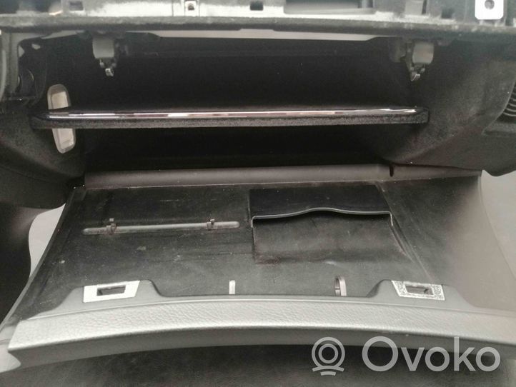 Mercedes-Benz E W211 Set vano portaoggetti A2116802487