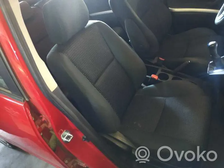 Toyota Corolla Verso AR10 Priekinė keleivio sėdynė 