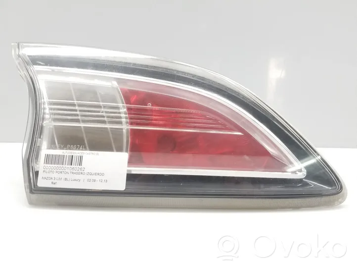 Mazda 3 Tailgate rear/tail lights 