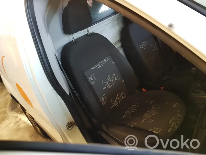 Fiat Qubo Priekinė keleivio sėdynė 