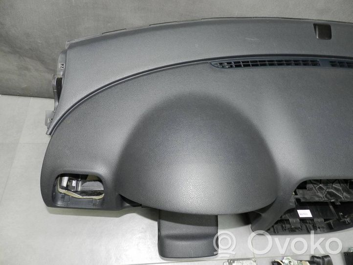 Volkswagen Eos Airbag del volante 1K0880201BK