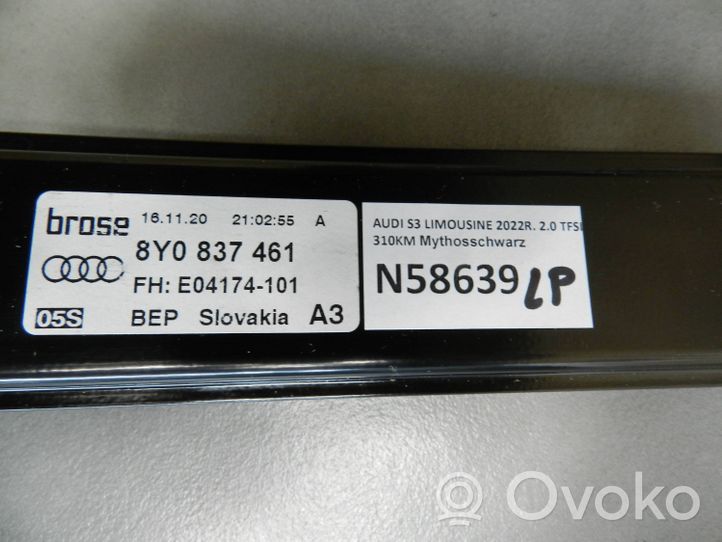 Audi A3 8Y Mechanizm podnoszenia szyby przedniej bez silnika 8Y0837461