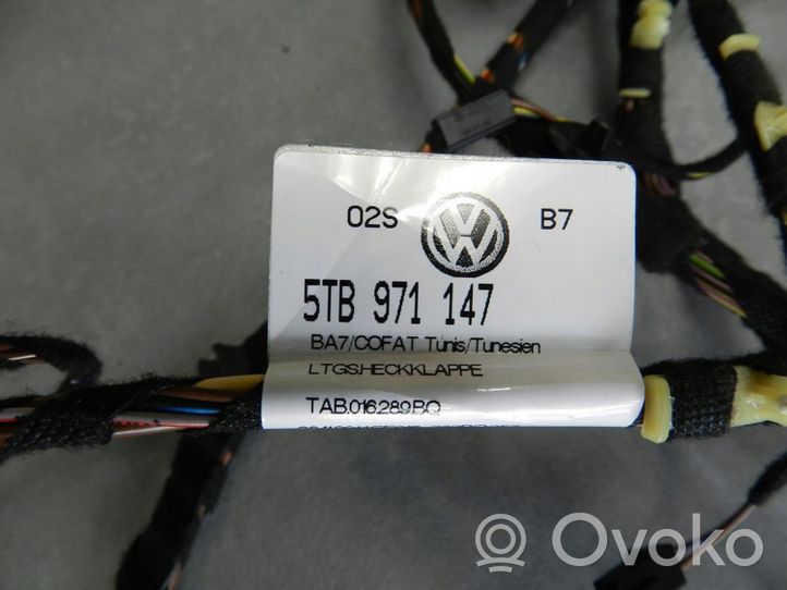 Volkswagen Touran III Faisceau de câbles hayon de coffre 5TB971147