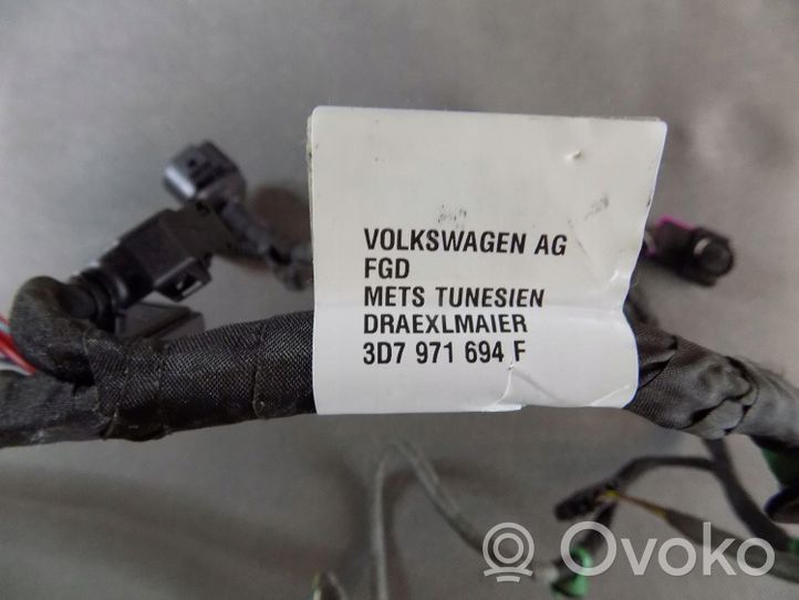 Volkswagen Phaeton Aizmugurējo durvju vadu instalācija 3D7971694F