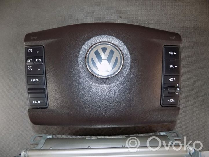 Volkswagen Touareg I Turvatyynysarja 7L6880201EG