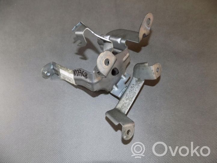 Volkswagen Touareg II Support de montage de filtre à carburant 7P6127224A