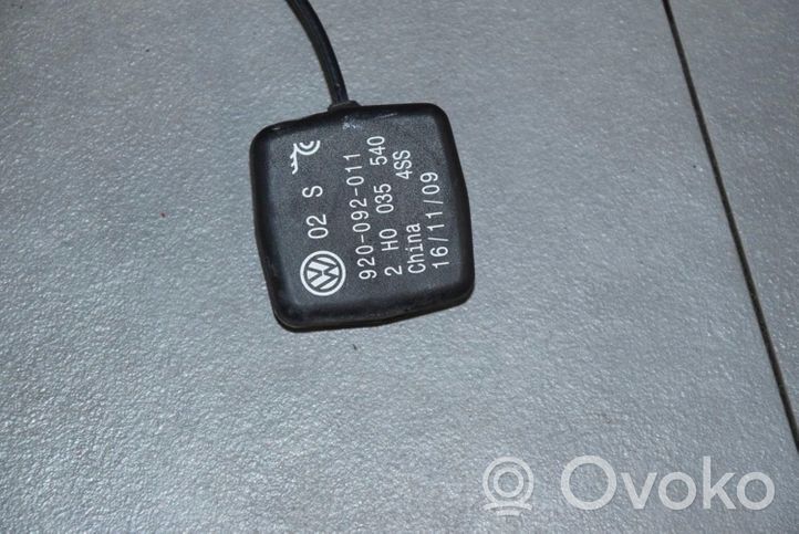 Volkswagen Amarok GPS-pystyantenni 5N0839016D