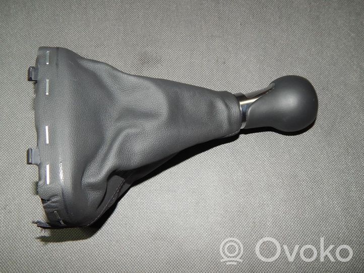 Audi Q3 8U Gear lever shifter trim leather/knob 