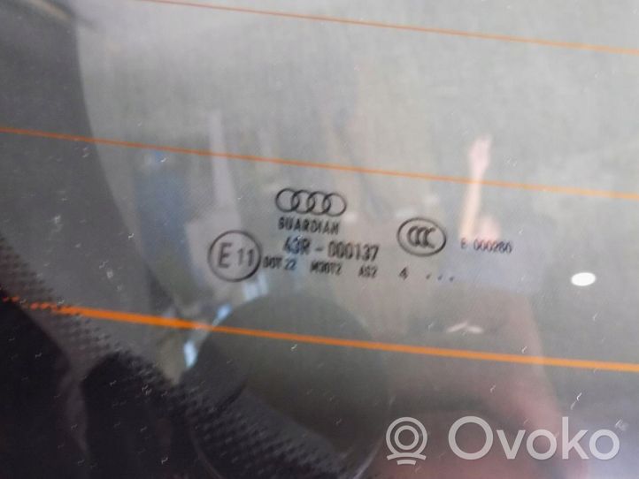 Audi TT TTS RS Mk3 8S Takaluukun/tavaratilan kansi 