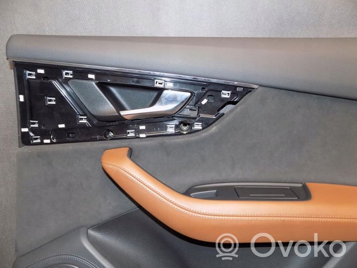 Audi Q7 4M Rivestimento del pannello della portiera posteriore 
