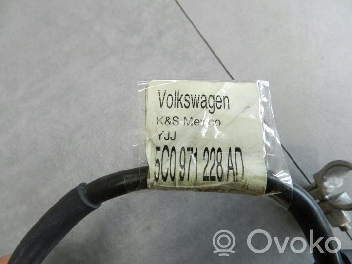 Volkswagen Jetta VI Cavo positivo (batteria) 5C0971228AD