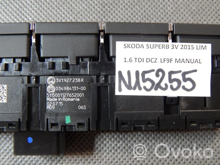 Skoda Superb B8 (3V) Autres commutateurs / boutons / leviers 3V1927238R
