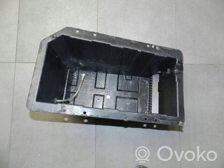 Volkswagen Crafter Support boîte de batterie A9066200131