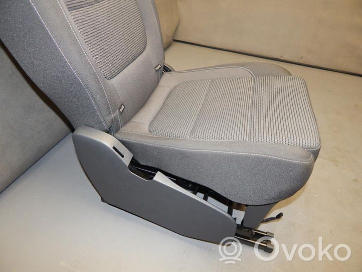 Volkswagen Sharan Rear seat 