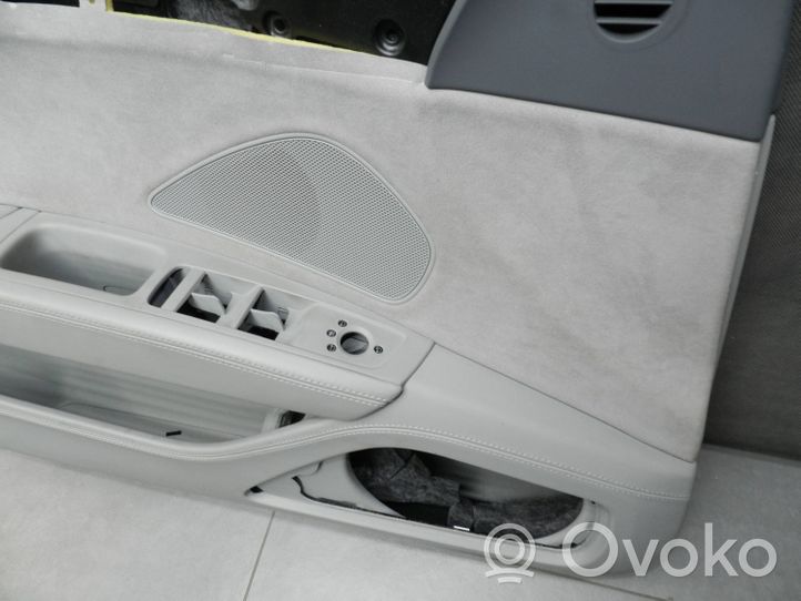 Audi A8 S8 D4 4H Boczki / Poszycie drzwi przednich 4H11168017