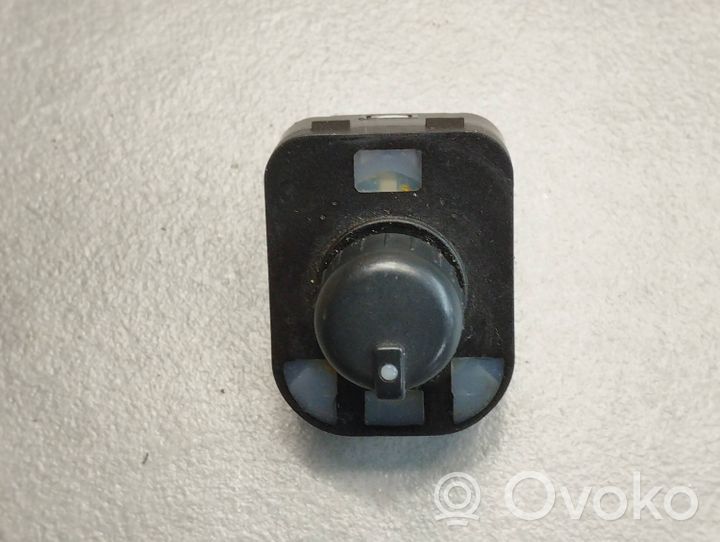 Audi Q7 4L Wing mirror switch 8E0959565A