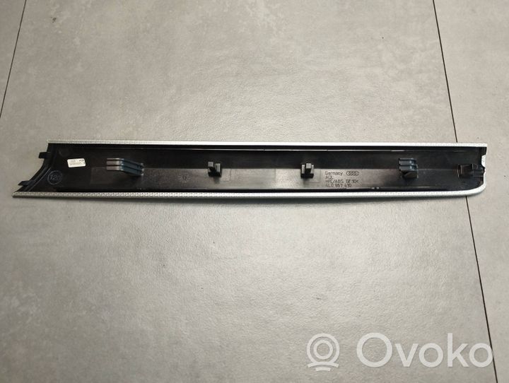 Audi Q7 4L Moulure/baguette de porte avant 4L0867410