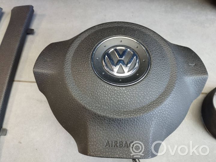 Volkswagen Scirocco Deska rozdzielcza 1K8857705