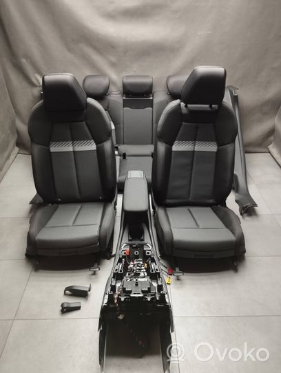 Audi Q4 Sportback e-tron Fotele / Kanapa / Komplet 