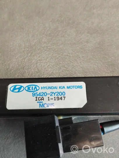 Hyundai ix35 Antenna comfort per interno 954202Y200