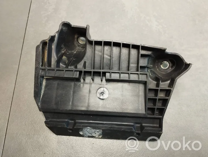 Ford Mondeo MK V Akumulatora nostiprināšanas pamatne DG9310663B