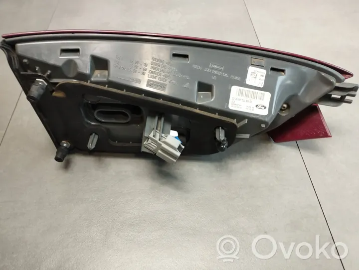 Ford Mondeo MK V Rear/tail lights JS7B13A602CE