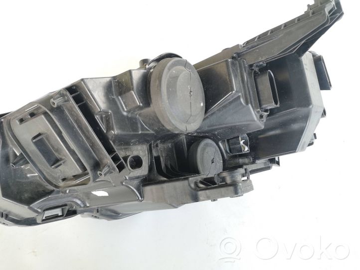 Volkswagen PASSAT B8 Lampa przednia 3G1941036P