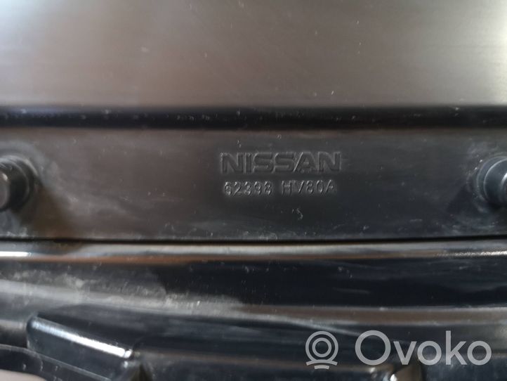 Nissan Qashqai Etupuskurin ylempi jäähdytinsäleikkö 62398HV80A