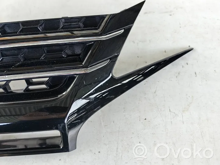 Mitsubishi Space Star Grille calandre supérieure de pare-chocs avant 7450B351