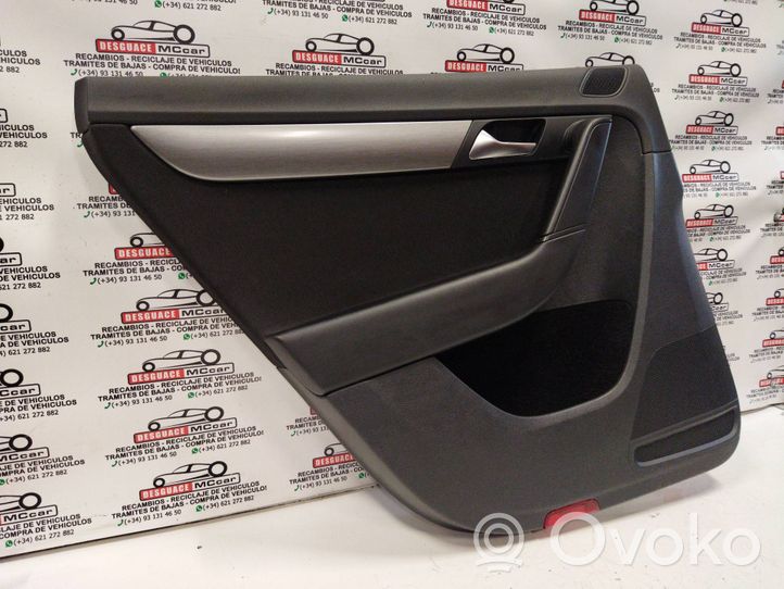 Volkswagen Passat Alltrack Rivestimento del pannello della portiera posteriore 