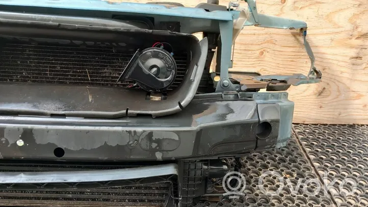 Volvo C30 Support de radiateur sur cadre face avant 