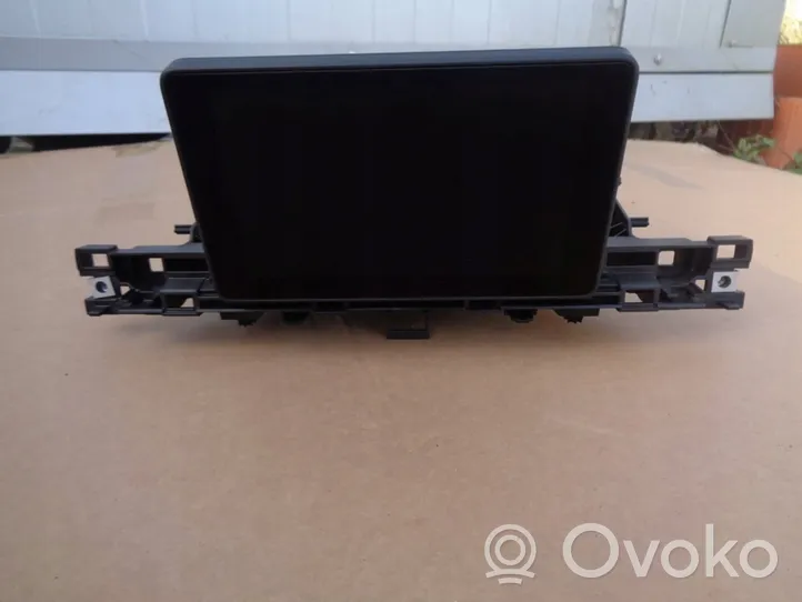 Audi A4 S4 B9 Monitor / wyświetlacz / ekran 8w2919604