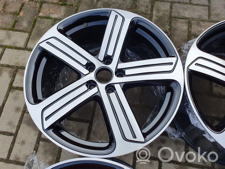 Volkswagen Golf VII R19 alloy rim VWCADIZ