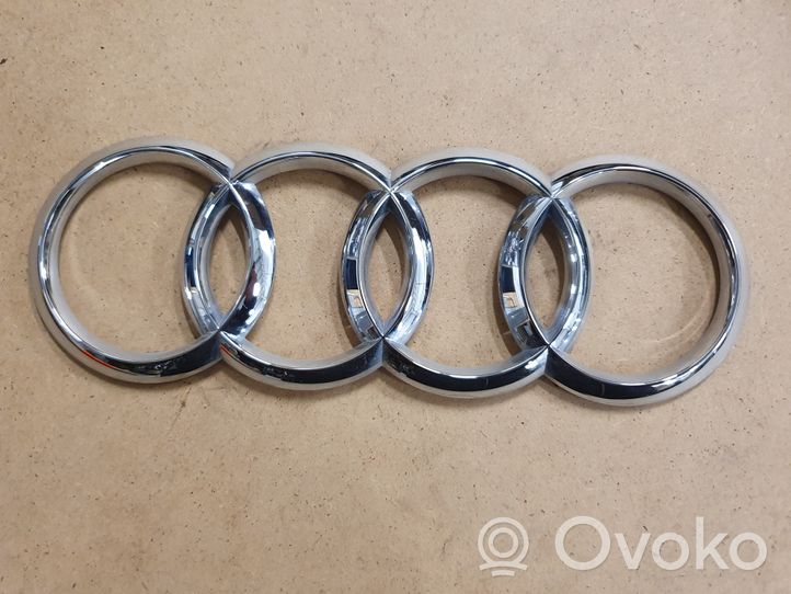 Audi Q3 F3 Gamintojo ženkliukas/ modelio raidės 8X0853742A