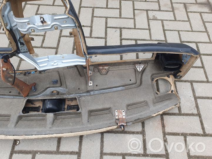 Volkswagen Corrado Deska rozdzielcza 535857003H