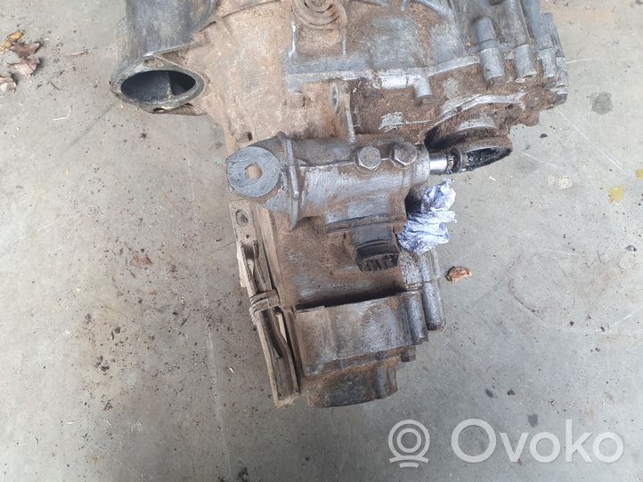 Volkswagen Golf II Manual 5 speed gearbox 4Z