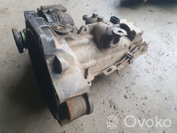 Volkswagen Golf II Manual 5 speed gearbox 8A