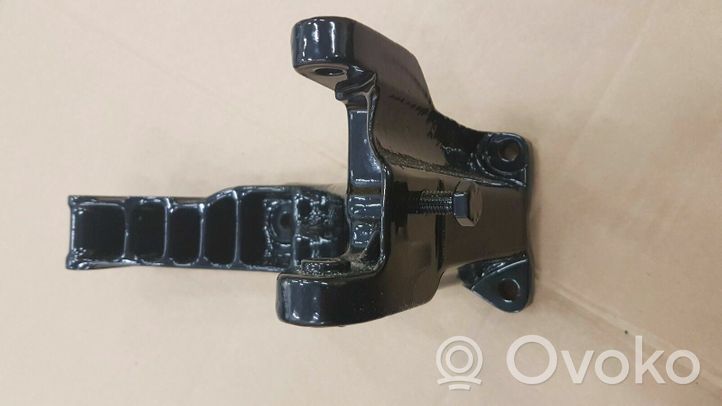 Volkswagen Caddy Generator/alternator bracket 068903145D