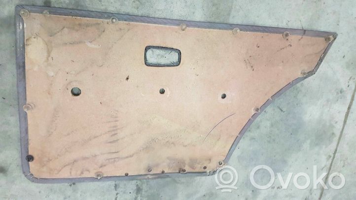 Volkswagen Jetta I Set di rivestimento del pannello della portiera 161