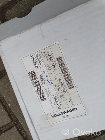 Volkswagen Golf VII Tavaratilan kynnyksen suoja 5G9061195A