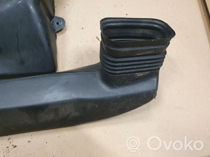 Volkswagen Corrado Cabin air duct channel 535819361