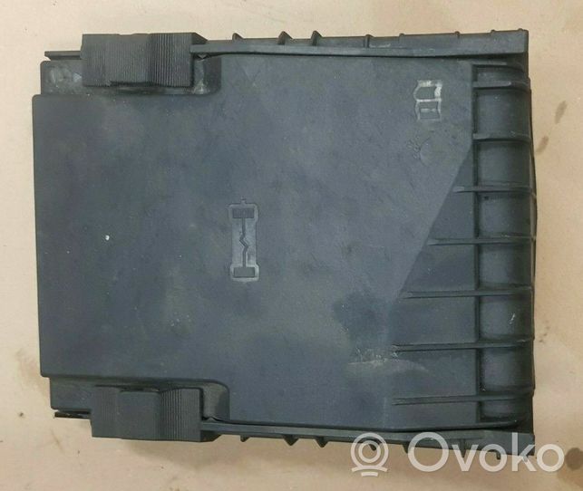 Audi A3 S3 A3 Sportback 8P Fuse box cover 1K0937132F