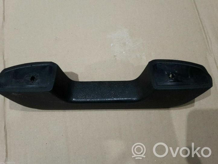 Volkswagen Jetta I Maniglia interna per portiera anteriore 113867171F