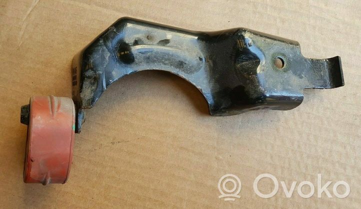 Audi Q3 8U Staffa/supporto di montaggio della marmitta 5N0253461M