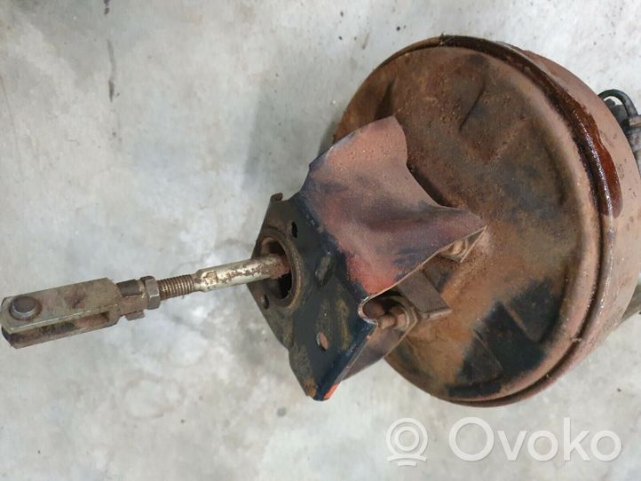 Volkswagen Golf I Brake booster 171612105AL