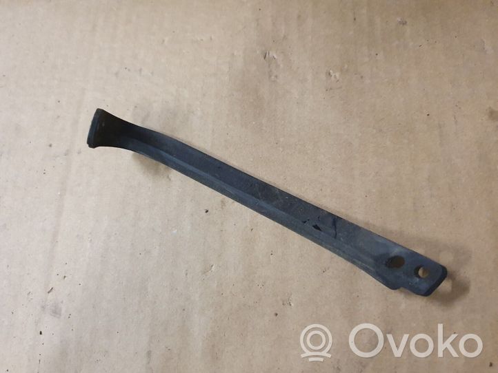 Audi A3 S3 8V Listwa pod lampę przednią 8V0941192