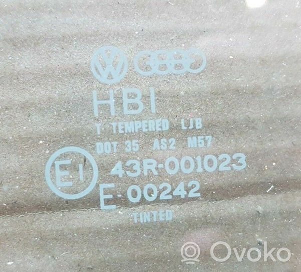 Volkswagen Jetta I Front door window glass four-door 173845201A