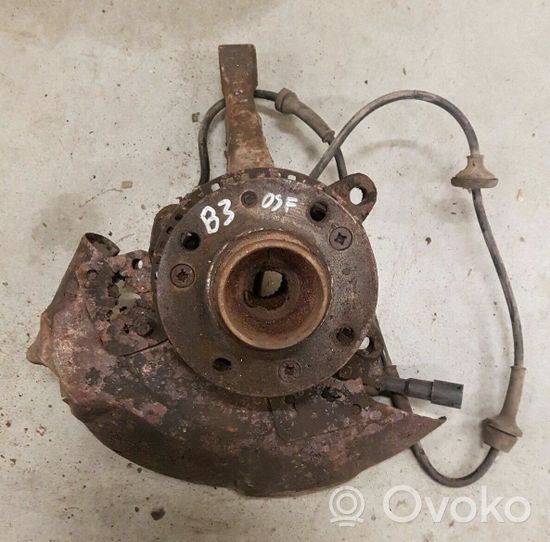 Volkswagen Golf II Mozzo ruota anteriore 357407256C