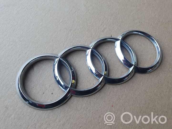 Audi A4 S4 B8 8K Logo/stemma case automobilistiche 8K9853742A